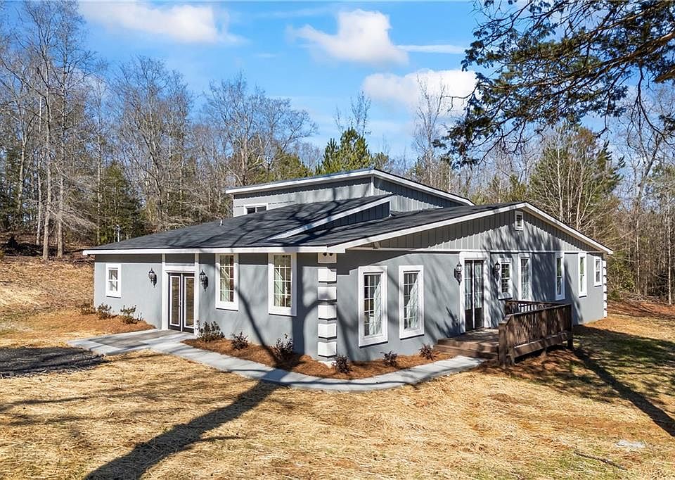 1st image of 737 Broad River Rd