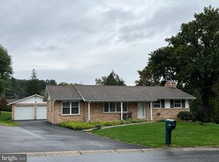3212 Elmae Dr, Lancaster, PA