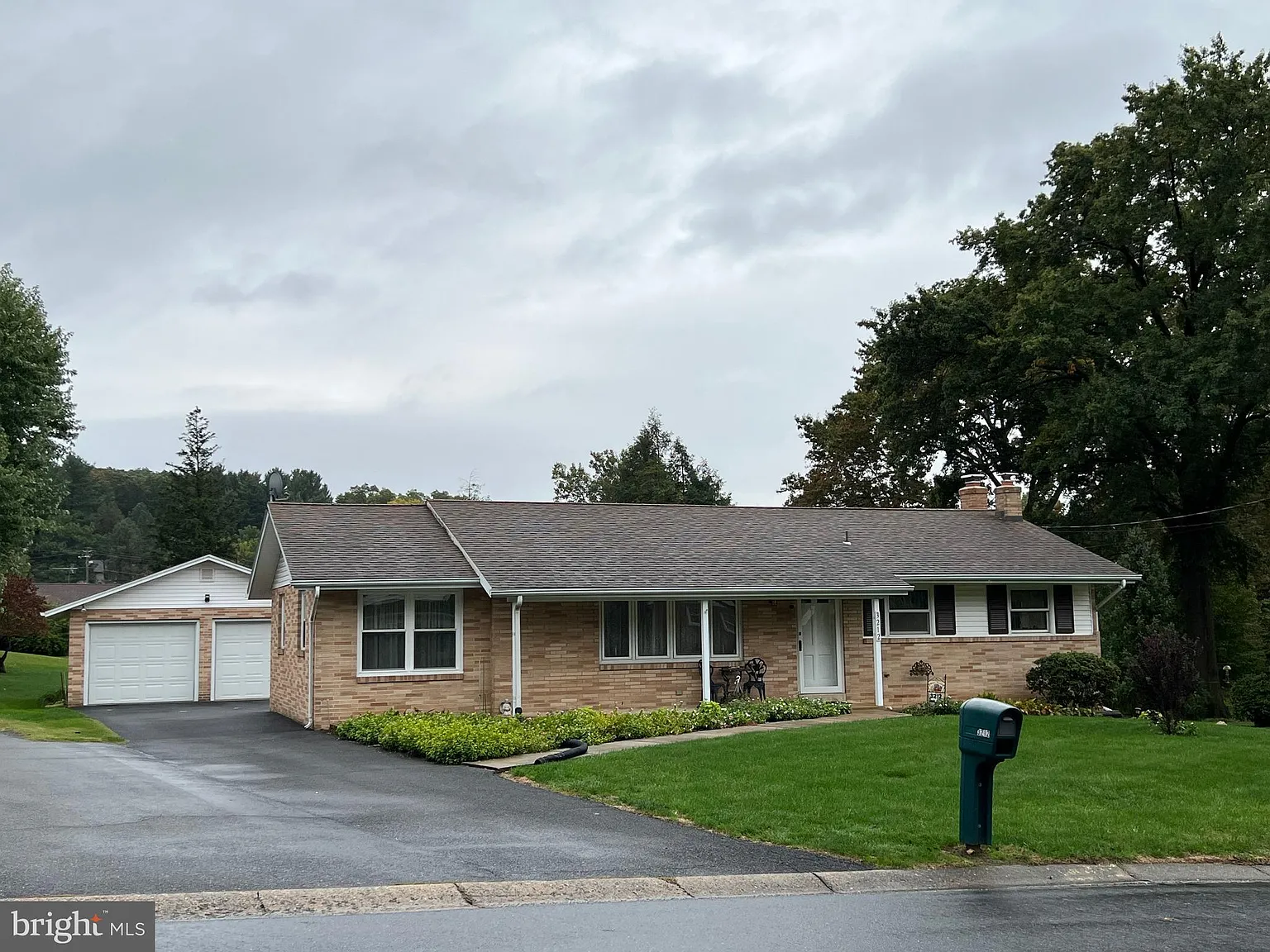 3212 Elmae Dr photo 1