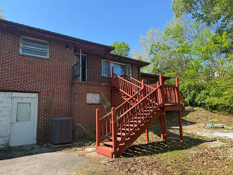 3321 Parker Ln — Photo 14