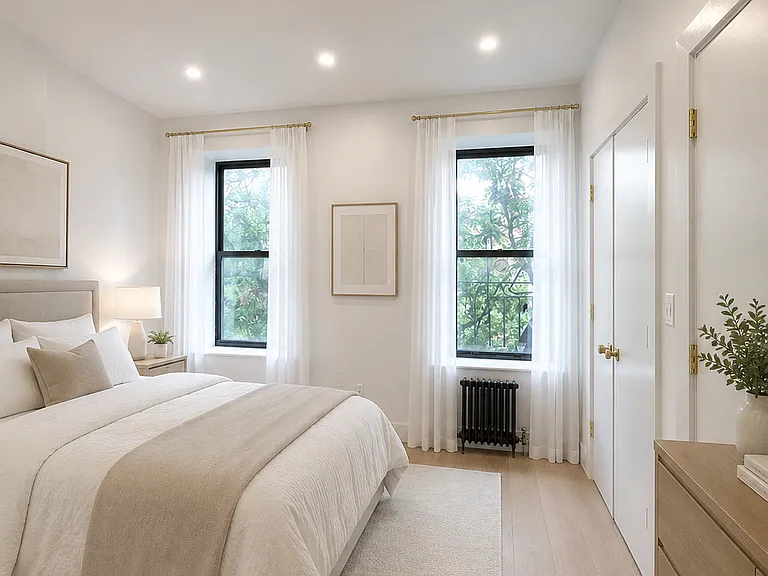 456 W 47th St #3C — Photo 11