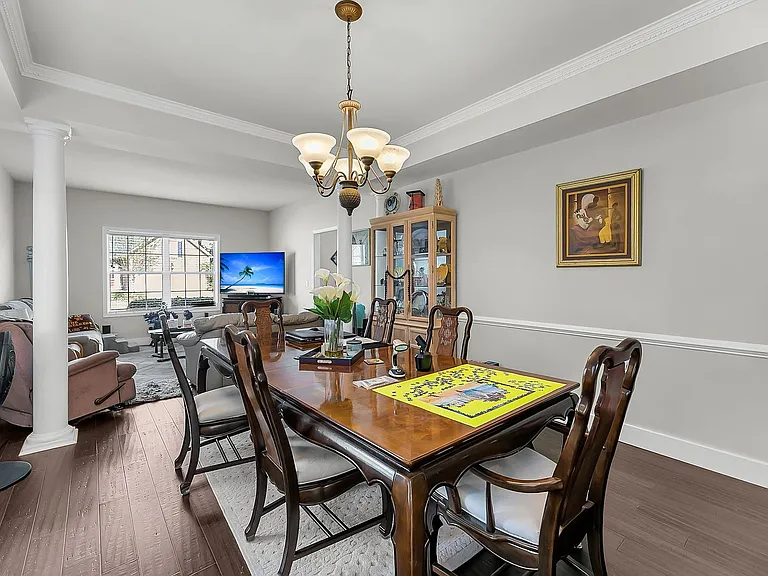 8725 Evangeline Dr — Photo 13