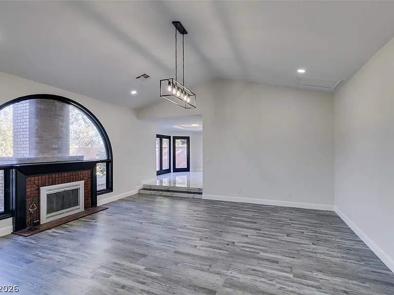 7040 Obannon Dr — Photo 11