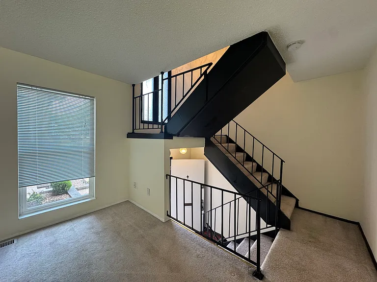 181 Carmel Woods Dr — Photo 3