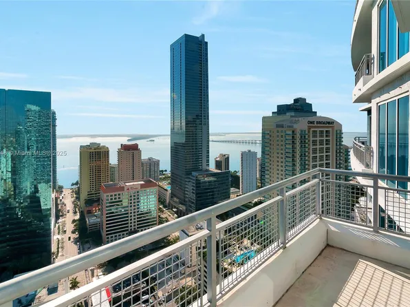 60 SW 13th St APT 3402, Miami, FL 33130