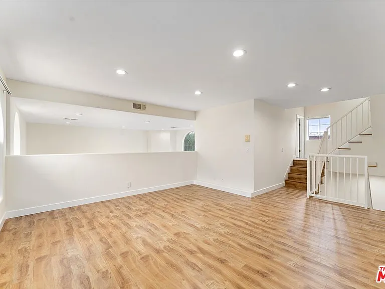 1338 Yale St #C — Photo 20