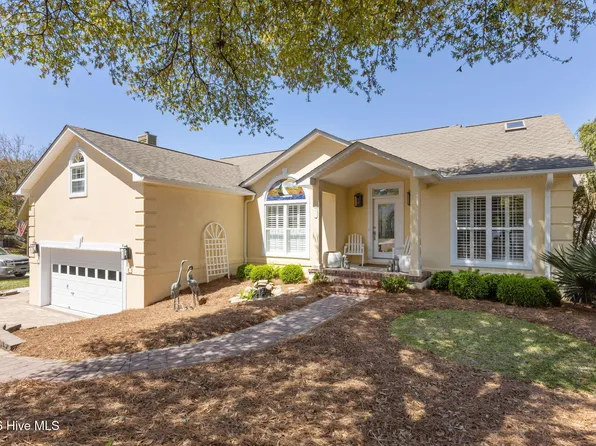 218 Sandfiddler W, Emerald Isle, NC 28594