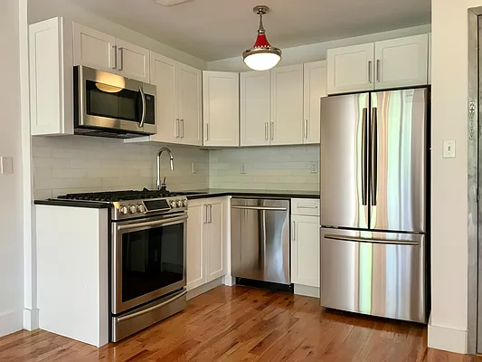 Rented by Owner | media 12