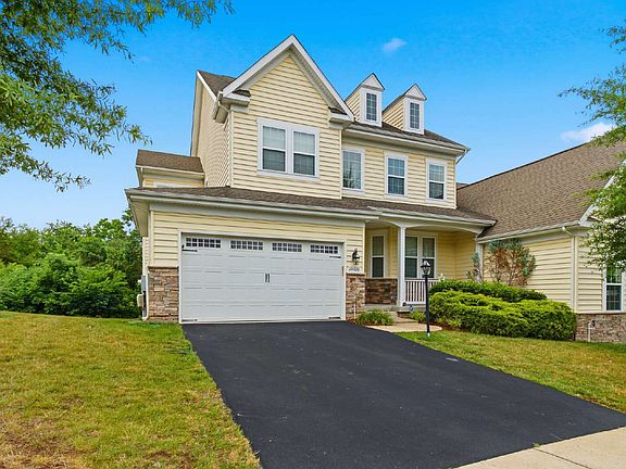 2nd image of 20920 Ashburn Heights Dr