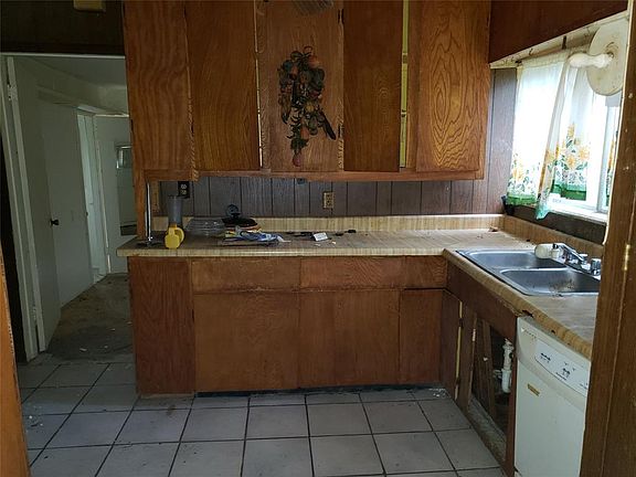 4th image of 4926 Richfield Ln