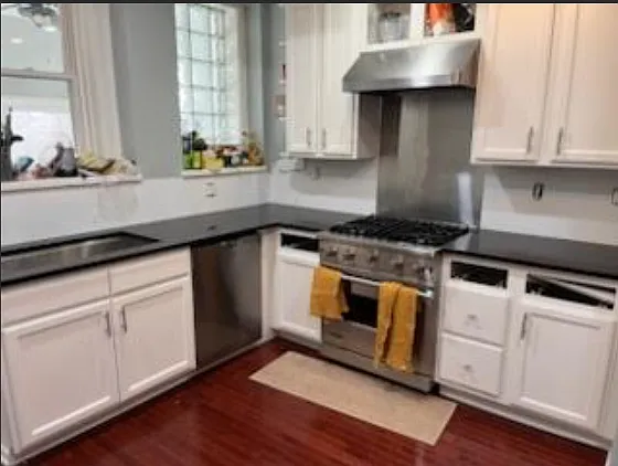 2429 N California Ave #1S — Photo 3