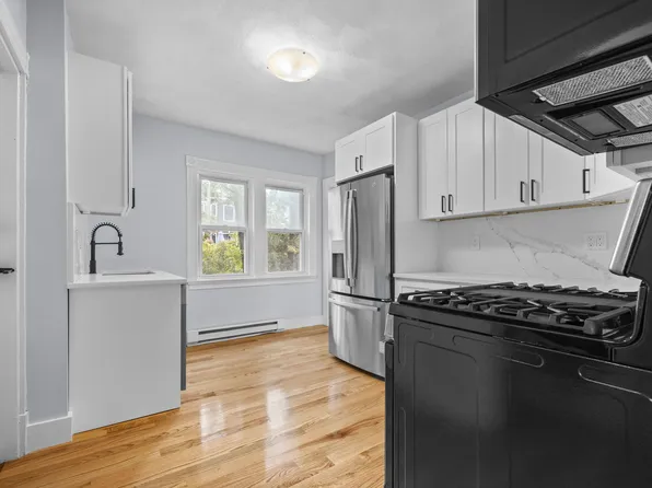44 Hancock St #2B, Somerville, MA 02144