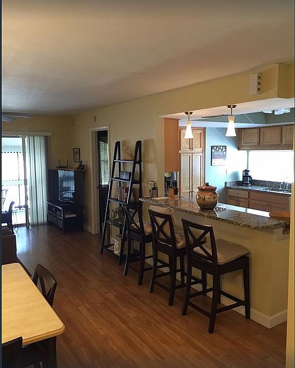 1st image of 1153 W Peppertree Dr #115B