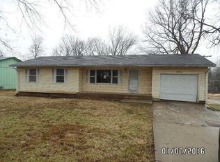 2803 SE Pennsylvania Ave, Topeka, KS 66605