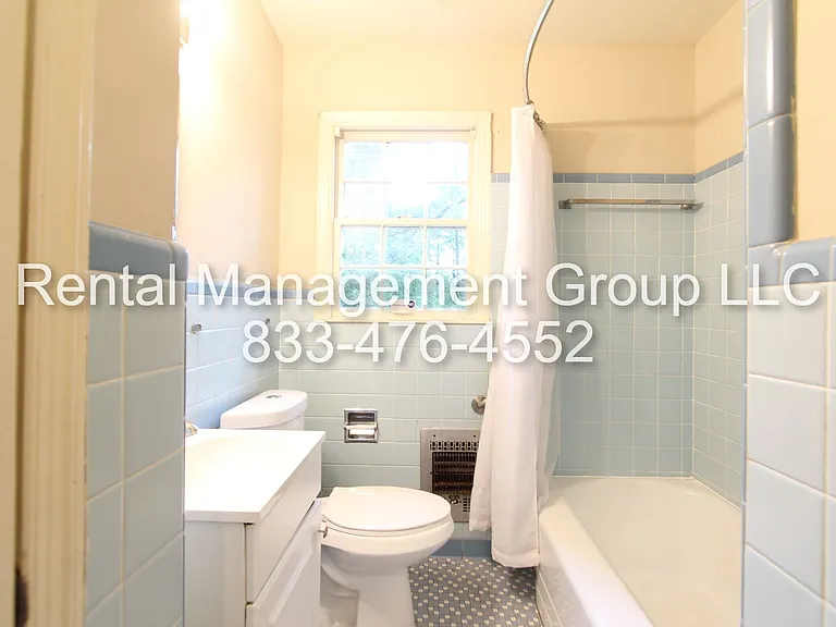 201 Rose Dr — Photo 13