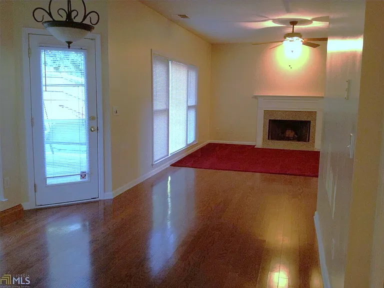699 Oakview Trl — Photo 6