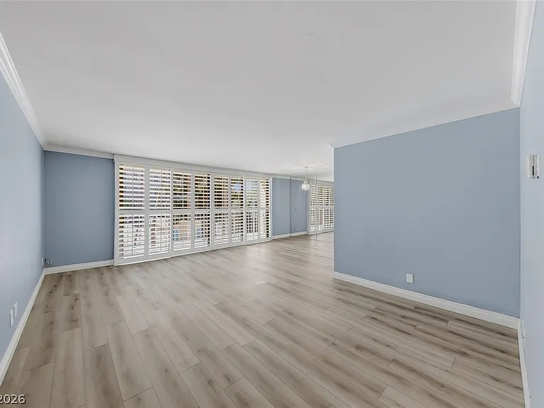 205 E Harmon Ave #405 — Photo 5