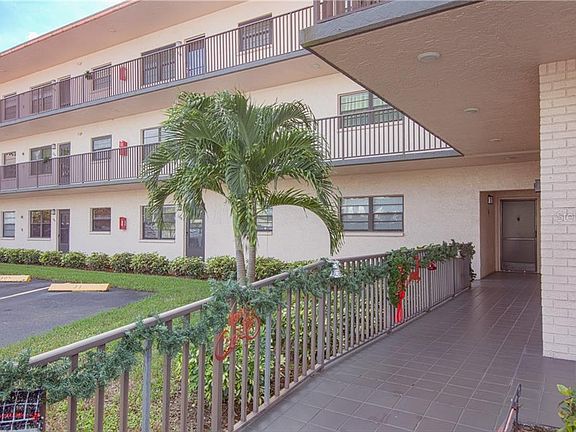4th image of 5971 Terrace Park Dr N Unit 208