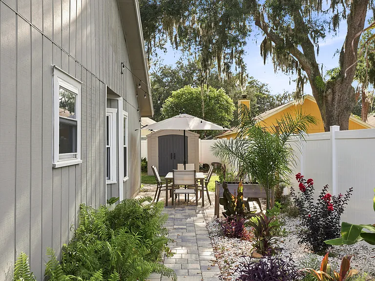2230 Cypress Landing Dr — Photo 1