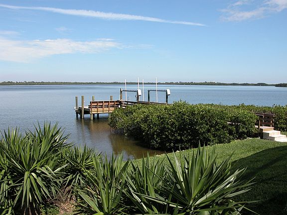 Dock