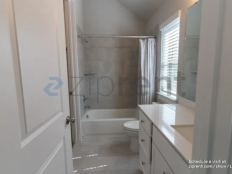 256 Eagle Ford Dr — Photo 9