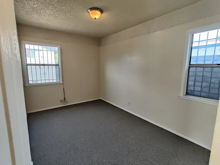 9310 Holmes Ave #3/4 — Photo 9