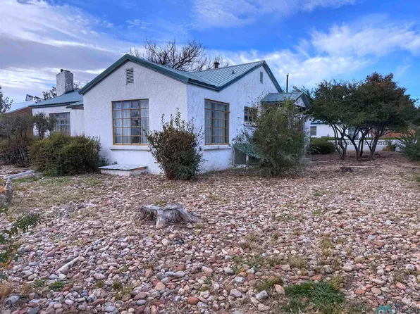 1329 4th St, Las Vegas, NM 87701