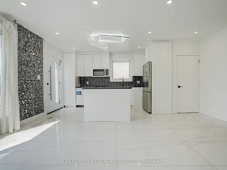 326 McConvey Dr — Photo 6
