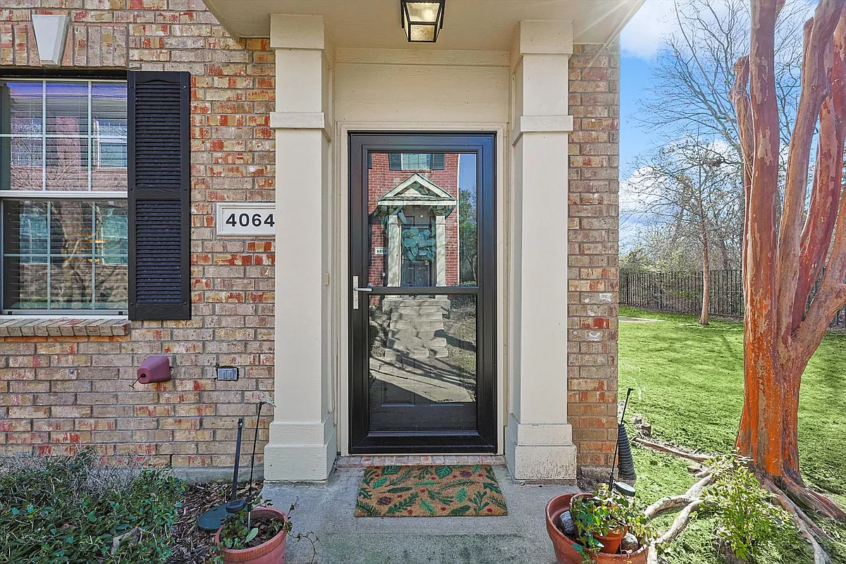Building Photo - 4064 Kyndra Cir