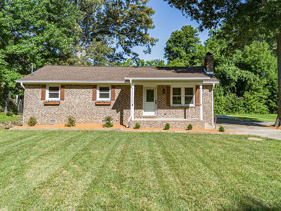 1st image of 400 Longview Dr