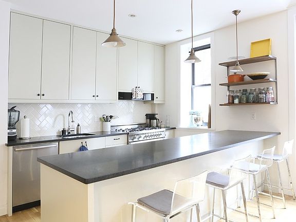 2nd image of 1845 A C Powell Blvd APT 1B