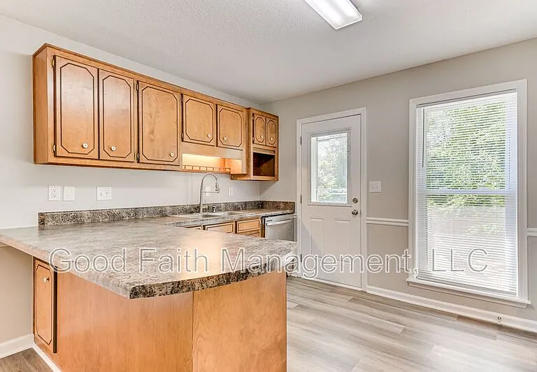 612 Fieldstone Way — Photo 11