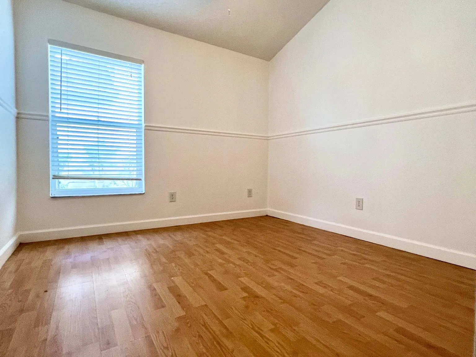 3 bed, 1208 sqft, $2,150 — Photo 4