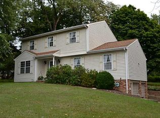 1516 W Ingomar Rd, Pittsburgh, PA 15237