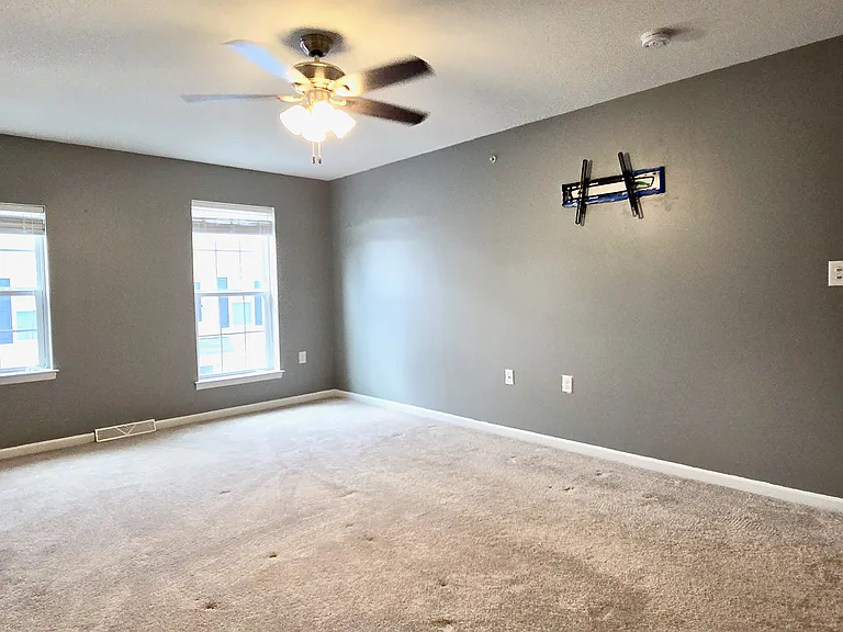 3034 Meridian Cmns #B — Photo 15