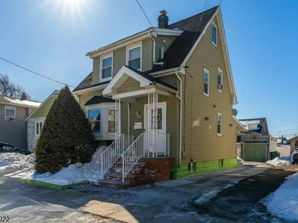 828 Allen St, Linden City, NJ 07036