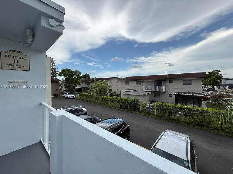 1255 W 49th Pl #H202 — Photo 9