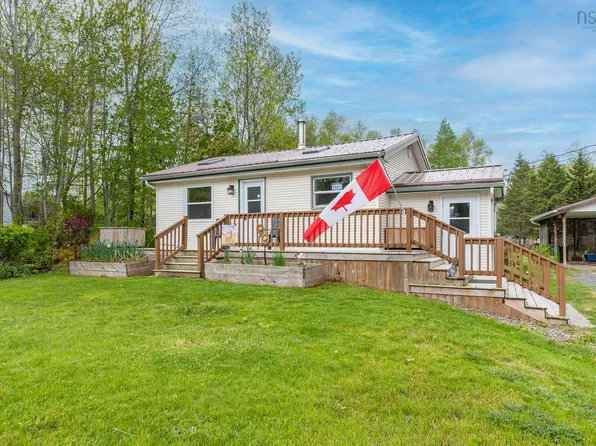 305 Lemarchant Dr, Kings, NS B4N 4K1
