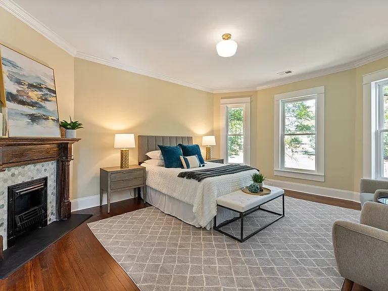402 S Chester St — Photo 32