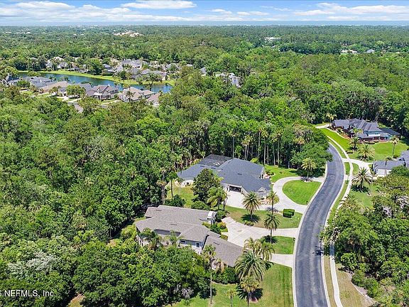 3rd image of 347 CLEARWATER Drive