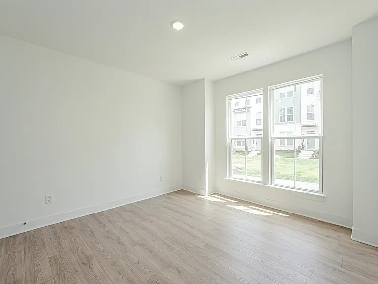 15321 Sunray Aly — Photo 6