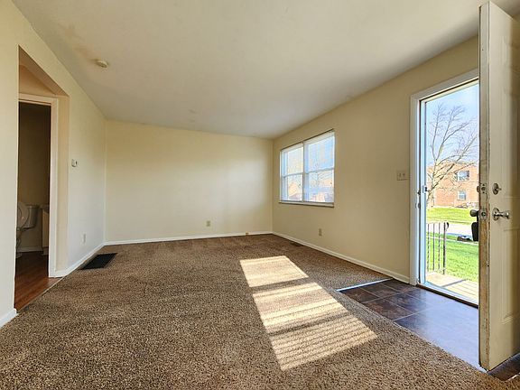 3rd image of 2527 Sonora Dr