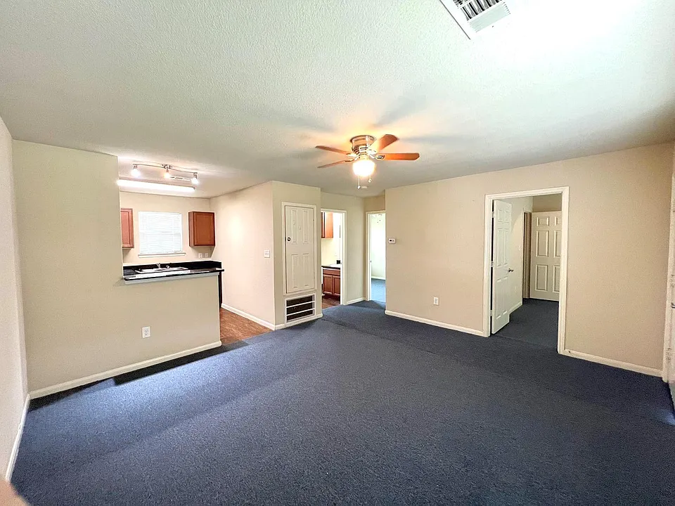 2508 S Houston Ave #D
