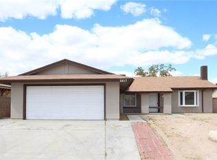 2817 E Avenue R14, Palmdale, CA 93550