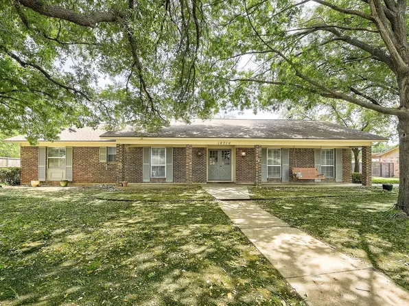 14714 Cherry Hills Dr, Farmers Branch, TX 75234