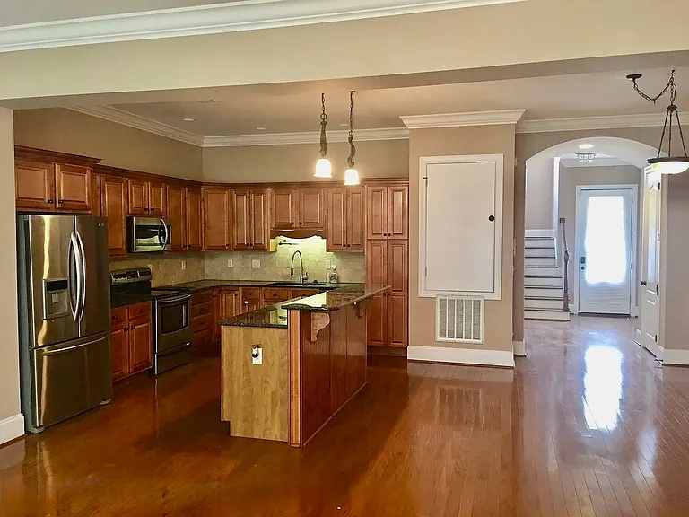 667 Flag Cir #MAIN — Photo 7