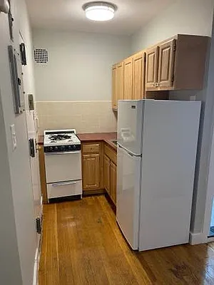 Rented by Gotham City Realty Group | media 16