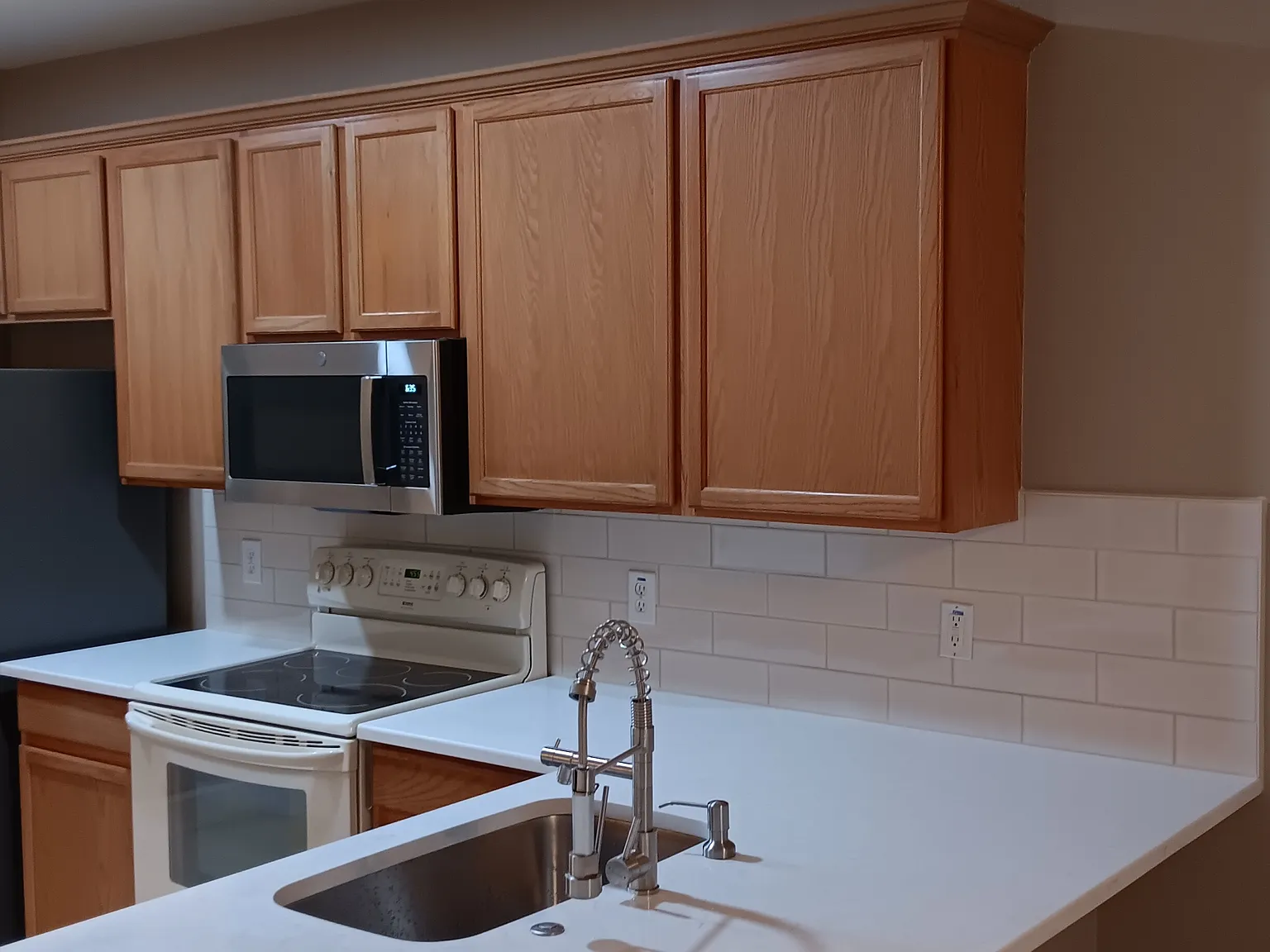 2 bed, 2.5 bath, 1337 sqft, $1,900 — Photo 1