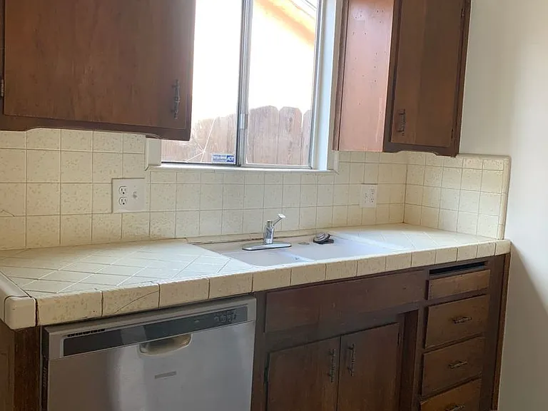 1225 Elberta Dr — Photo 18