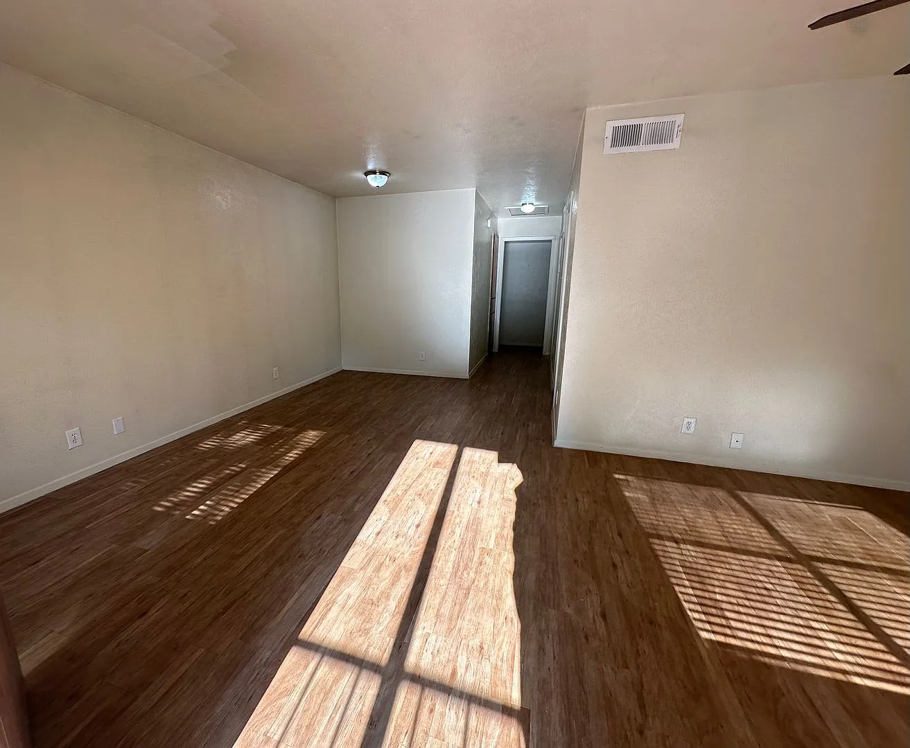 Austin Villas Apartments — Photo 4